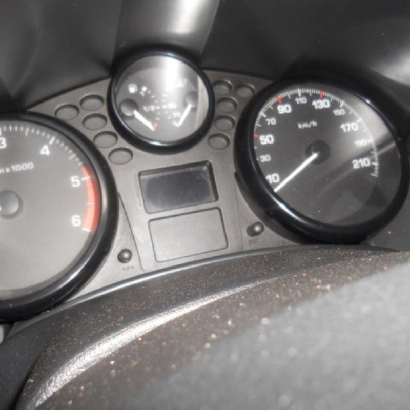 Pare choc arriere PEUGEOT 207 Photo n°17