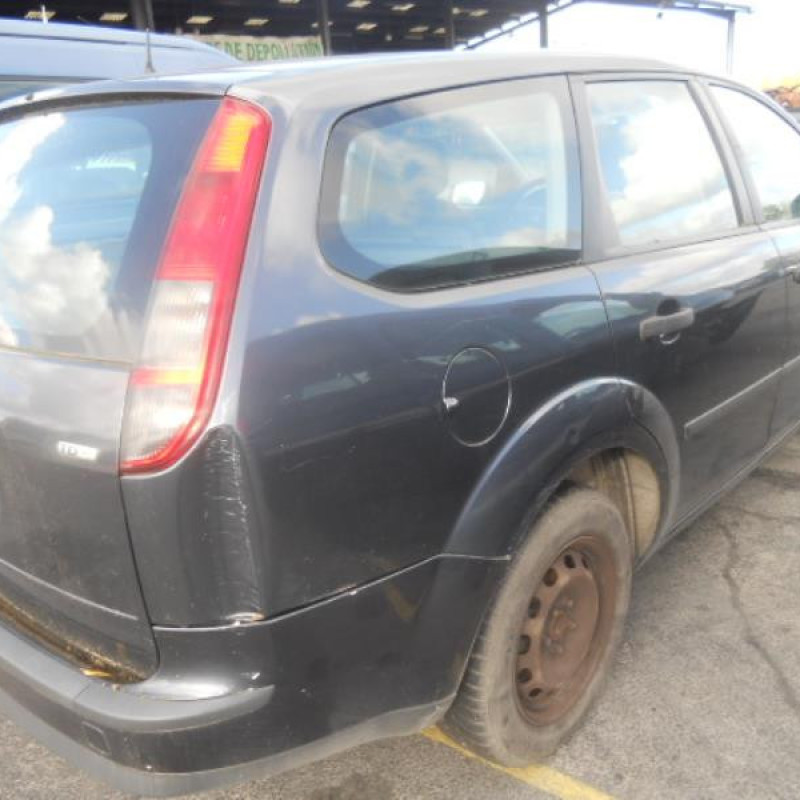 Pare choc arriere FORD FOCUS 2 Photo n°7