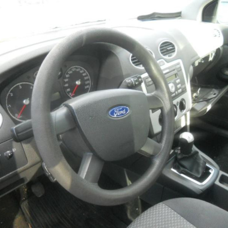 Pare choc arriere FORD FOCUS 2 Photo n°9