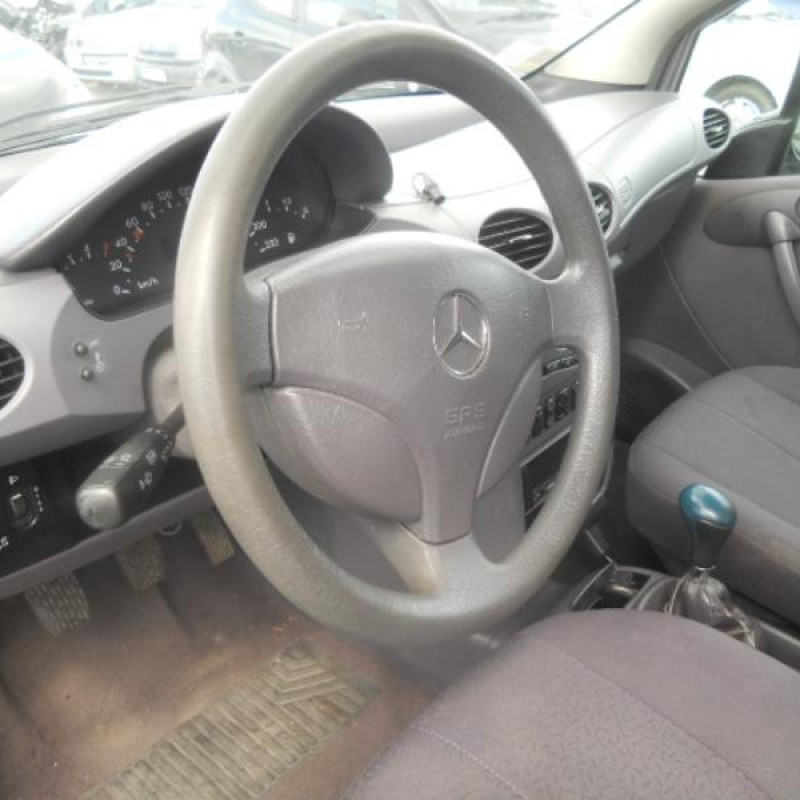 Pare choc avant MERCEDES CLASSE A 168 Photo n°8