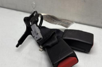 Attache ceinture arriere droit RENAULT CLIO 4 Photo n°1