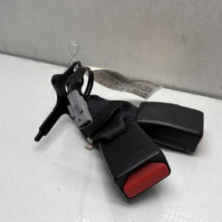 Attache ceinture arriere droit RENAULT CLIO 4 Photo n°1
