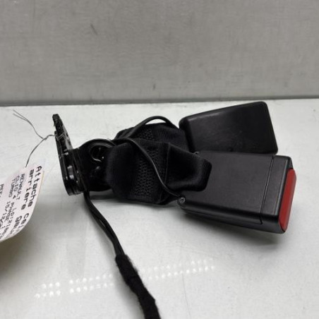 Attache ceinture arriere gauche RENAULT CLIO 4