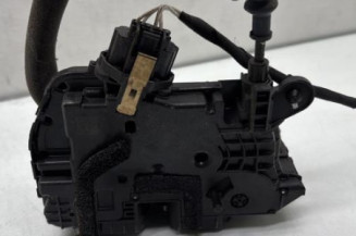 Serrure arriere gauche RENAULT CLIO 4