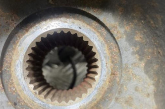 Pivot de moyeu avant gauche RENAULT MASTER 3