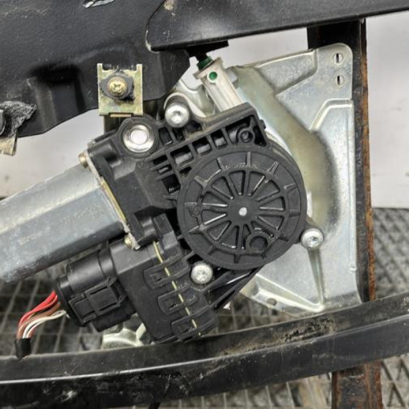 Leve vitre electrique avant gauche AUDI A4 1 Photo n°3
