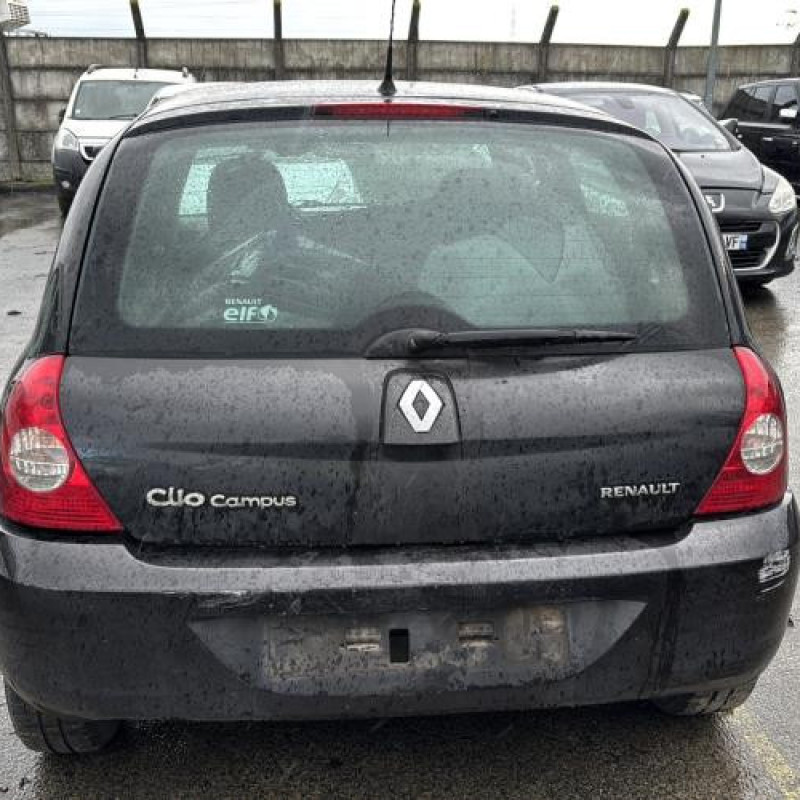 Malle/Hayon arriere RENAULT CLIO 2 CAMPUS Photo n°17