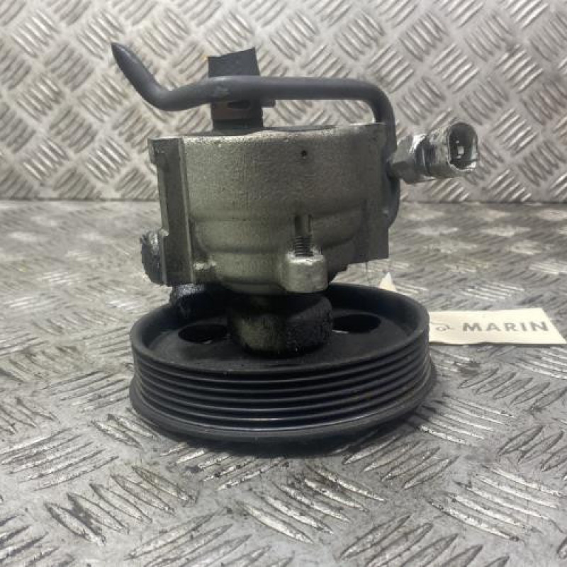 Pompe de direction RENAULT SCENIC 1 Photo n°1