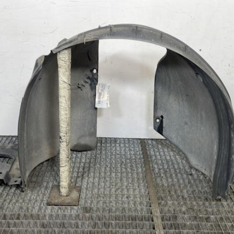 Pare boue avant gauche CITROEN C3 2 Photo n°4