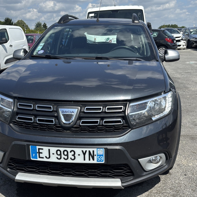 DACIA SANDERO 2 PHASE 2 0.9i - 12V TURBO TCE 90 Photo n°8