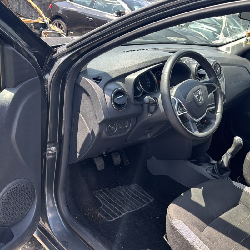 DACIA SANDERO 2 PHASE 2 0.9i - 12V TURBO TCE 90 Photo n°9