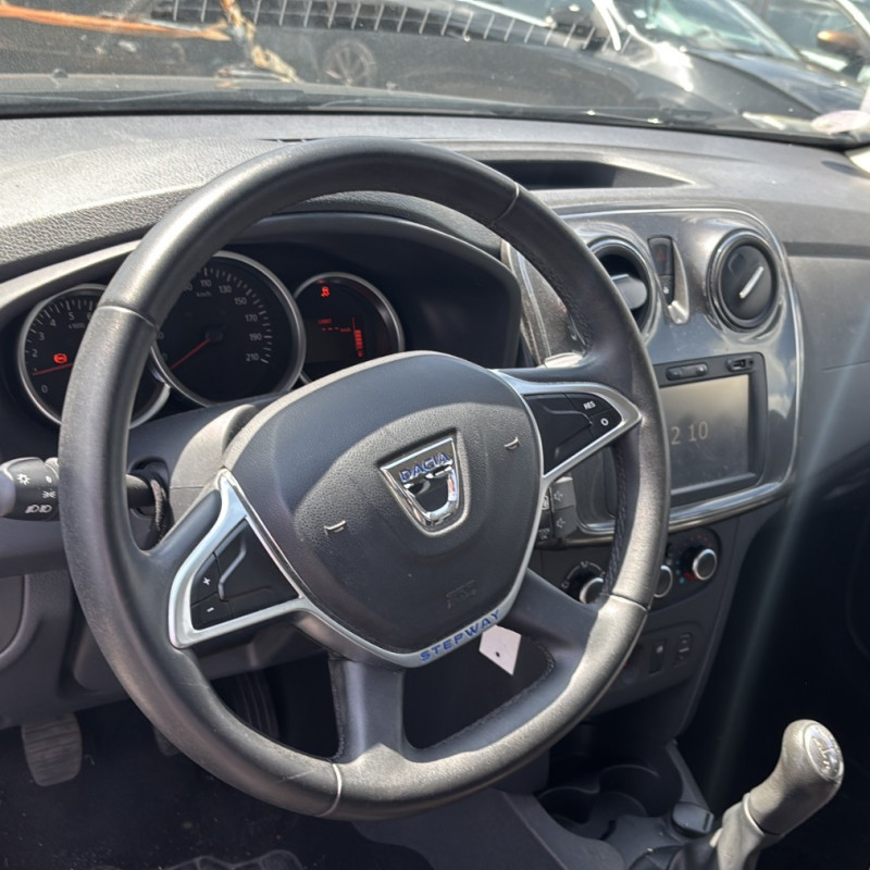 DACIA SANDERO 2 PHASE 2 0.9i - 12V TURBO TCE 90 Photo n°11