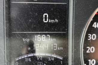 Leve vitre electrique avant gauche VOLKSWAGEN POLO 5