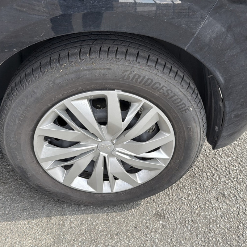 PEUGEOT 208 2 1.2 VTI - 12V Photo n°14