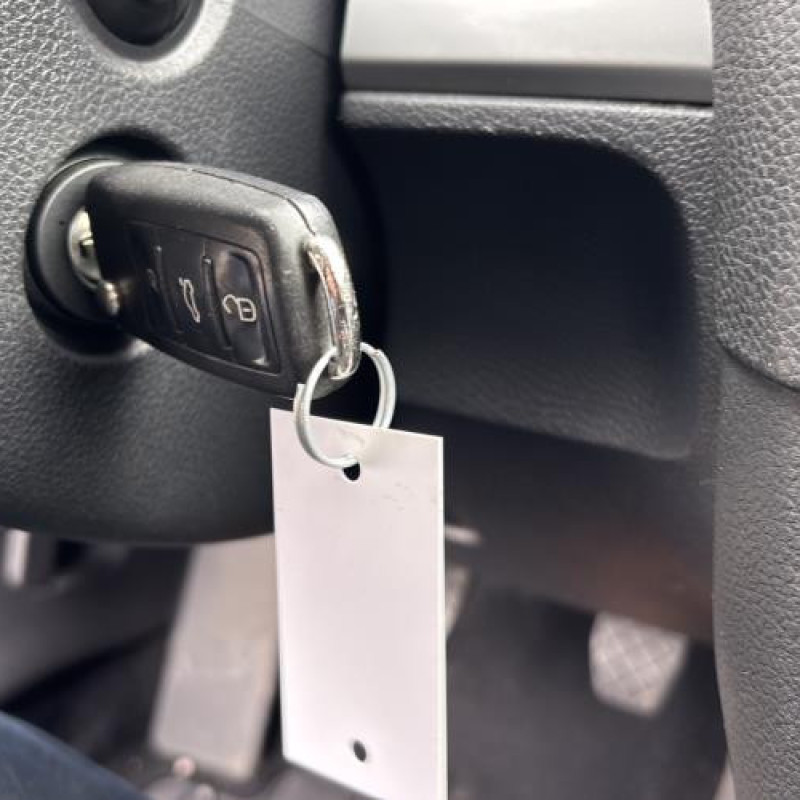 Feu arriere stop central VOLKSWAGEN GOLF 6 Photo n°20