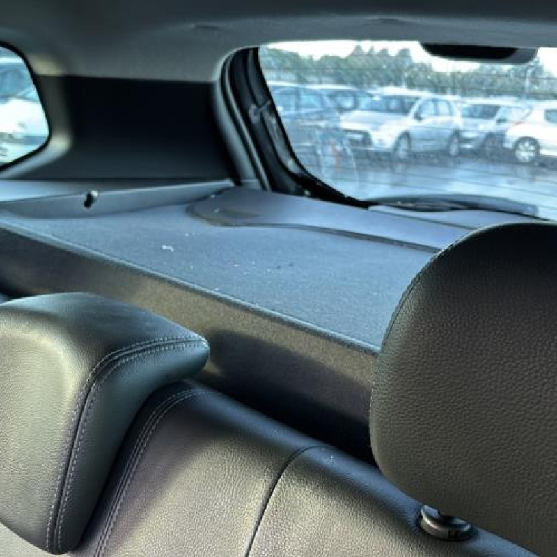 Attache ceinture arriere droit DACIA DUSTER 1 Photo n°12