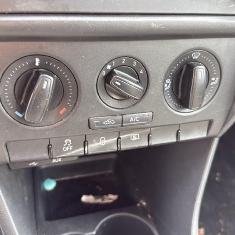 Compresseur clim SEAT TOLEDO 4 Photo n°17