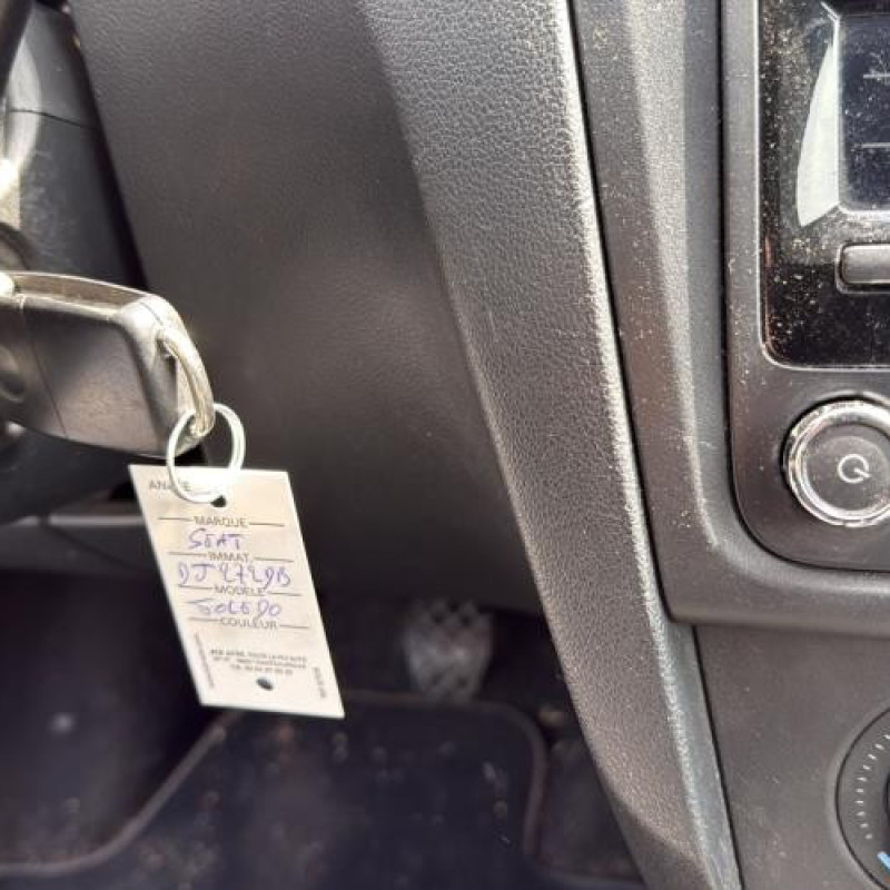 Compresseur clim SEAT TOLEDO 4 Photo n°18