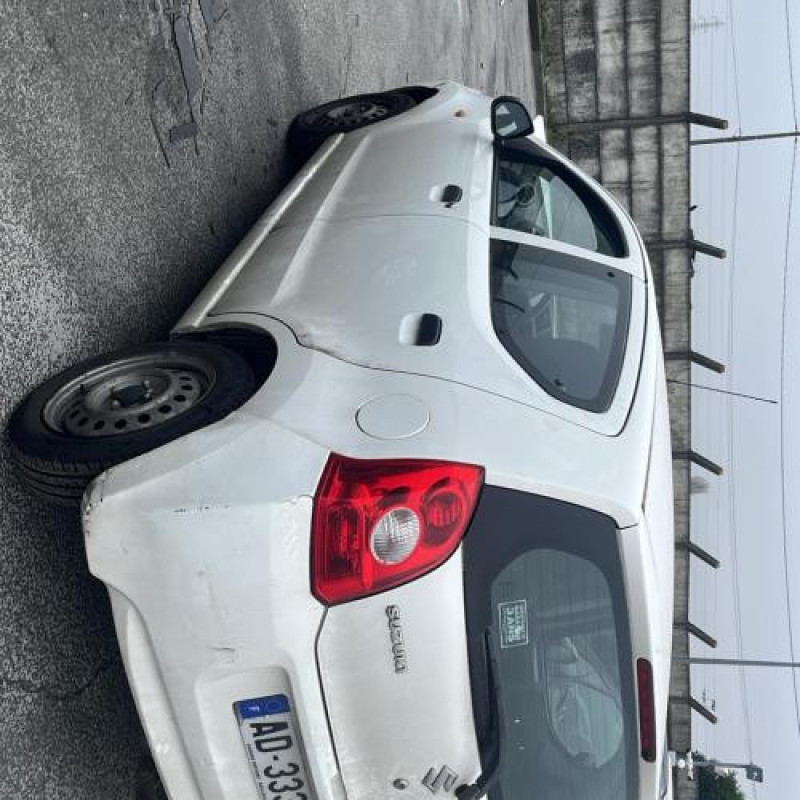 Antenne SUZUKI ALTO 3 Photo n°7