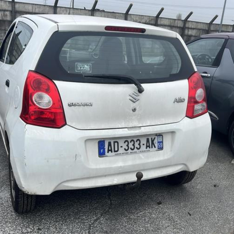 Antenne SUZUKI ALTO 3 Photo n°12