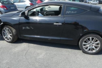 Bras essuie glace avant gauche RENAULT MEGANE 3
