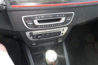 Bras essuie glace avant gauche RENAULT MEGANE 3
