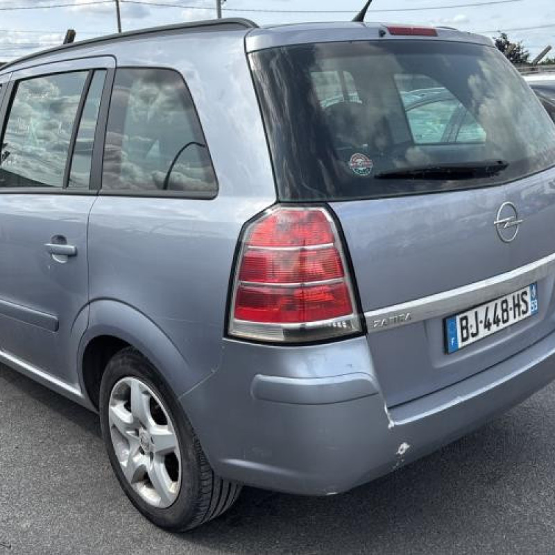 Aile avant gauche OPEL ZAFIRA B Photo n°8
