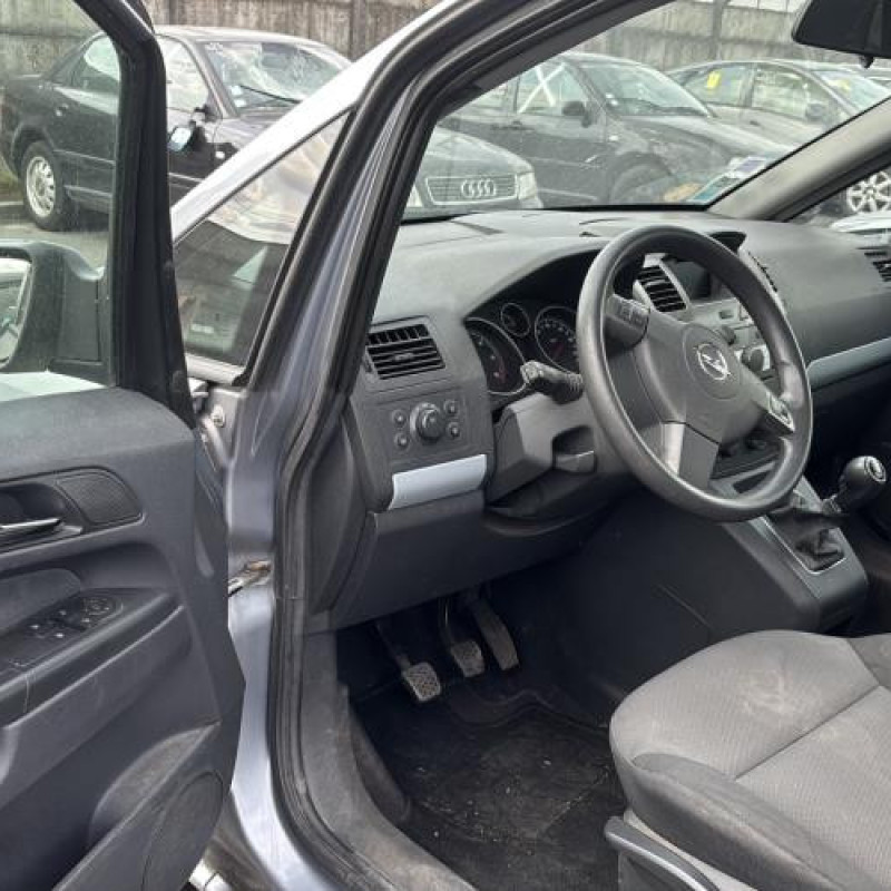 Aile avant gauche OPEL ZAFIRA B Photo n°13