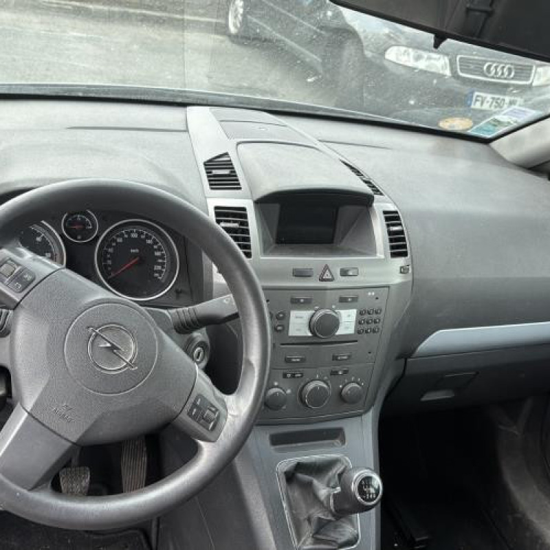 Aile avant gauche OPEL ZAFIRA B Photo n°16