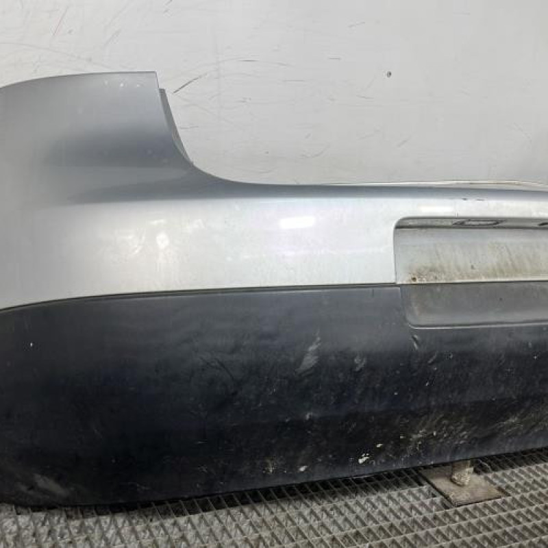 Pare choc arriere VOLKSWAGEN GOLF 5 Photo n°2