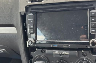 Pare choc arriere VOLKSWAGEN GOLF 5