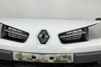 Pare choc avant RENAULT MEGANE 2 Photo n°1