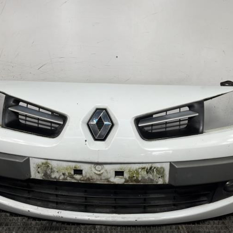 Pare choc avant RENAULT MEGANE 2 Photo n°1