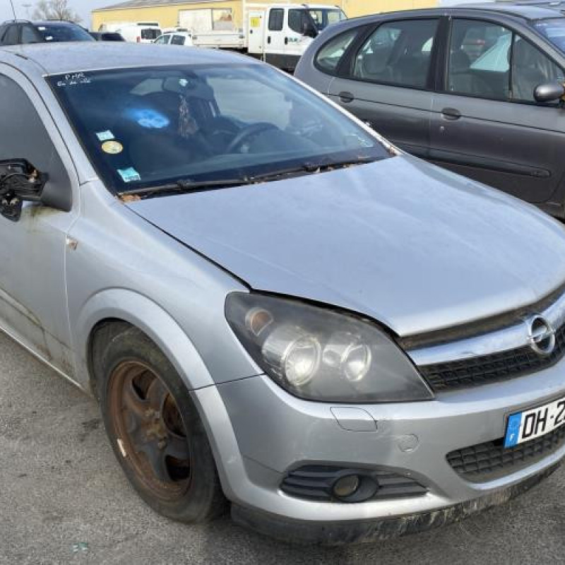 Pare choc avant OPEL ASTRA H Photo n°8