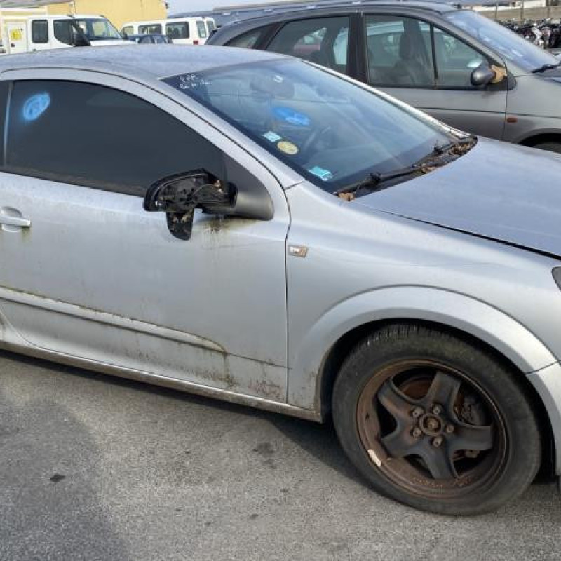 Pare choc avant OPEL ASTRA H Photo n°13