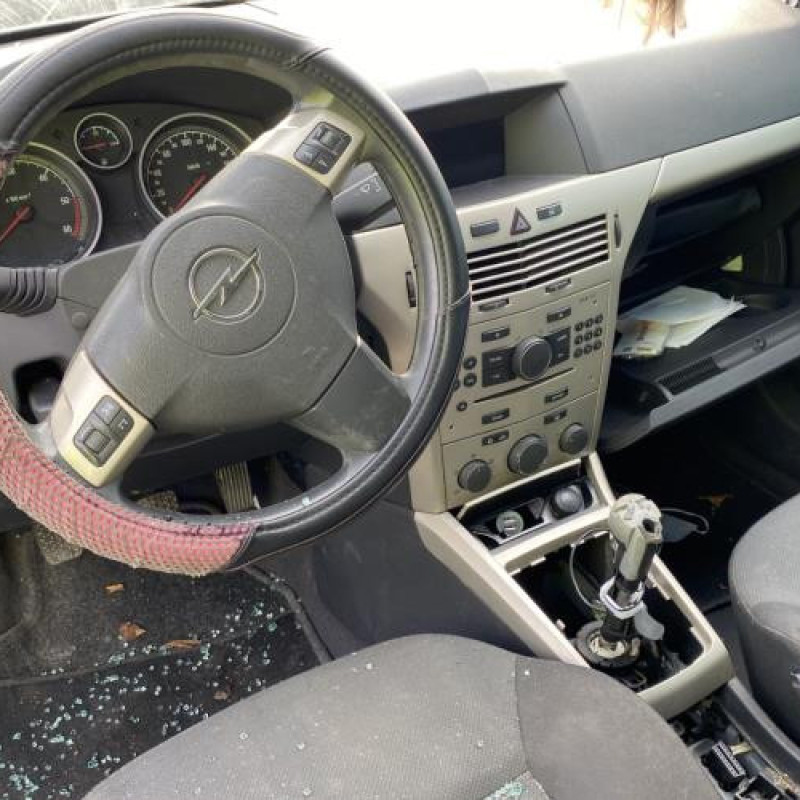Pare choc avant OPEL ASTRA H Photo n°19