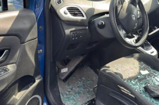 Porte avant gauche RENAULT GRAND SCENIC 3