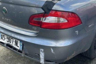 Pompe lave glace avant SKODA SUPERB 2