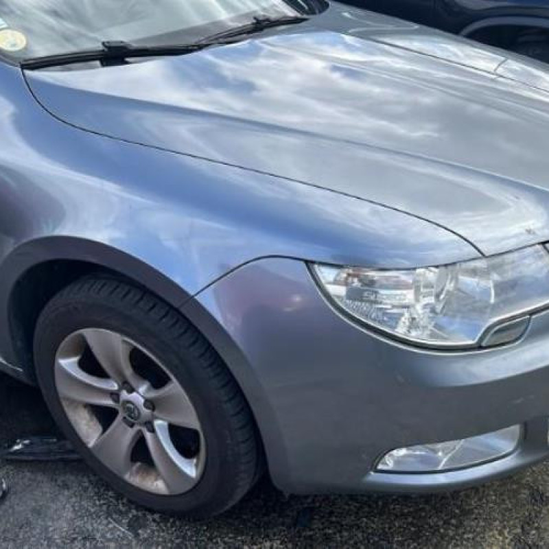 Pompe lave glace avant SKODA SUPERB 2 Photo n°3