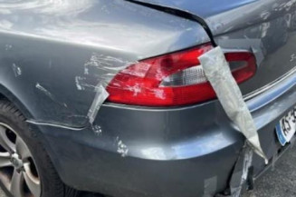 Pompe lave glace avant SKODA SUPERB 2