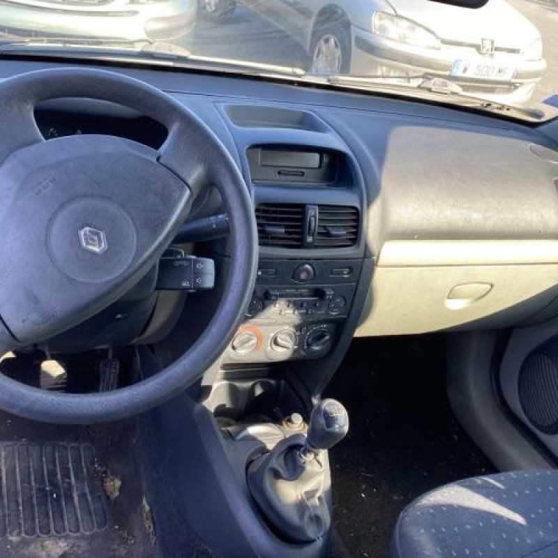 Malle/Hayon arriere RENAULT CLIO 2 Photo n°14