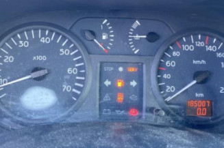 Malle/Hayon arriere RENAULT CLIO 2