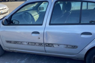 Poignee porte arriere gauche RENAULT CLIO 2