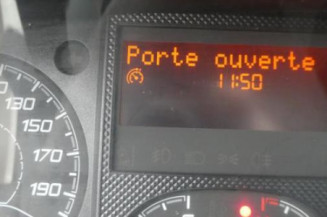 Attache ceinture avant droit PEUGEOT BOXER 3