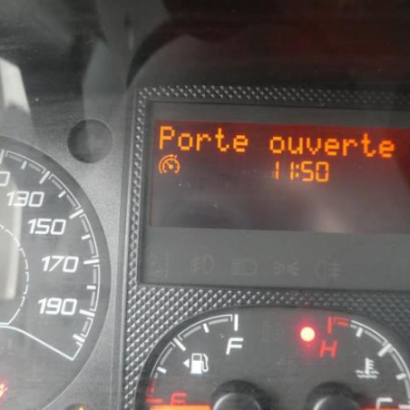 Attache ceinture avant droit PEUGEOT BOXER 3