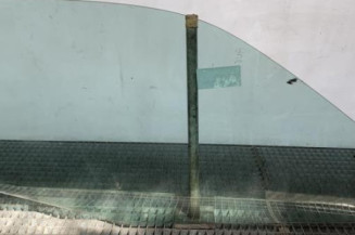 Vitre avant gauche RENAULT CLIO 2 CAMPUS Photo n°1