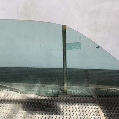 Vitre avant gauche RENAULT CLIO 2 CAMPUS Photo n°1
