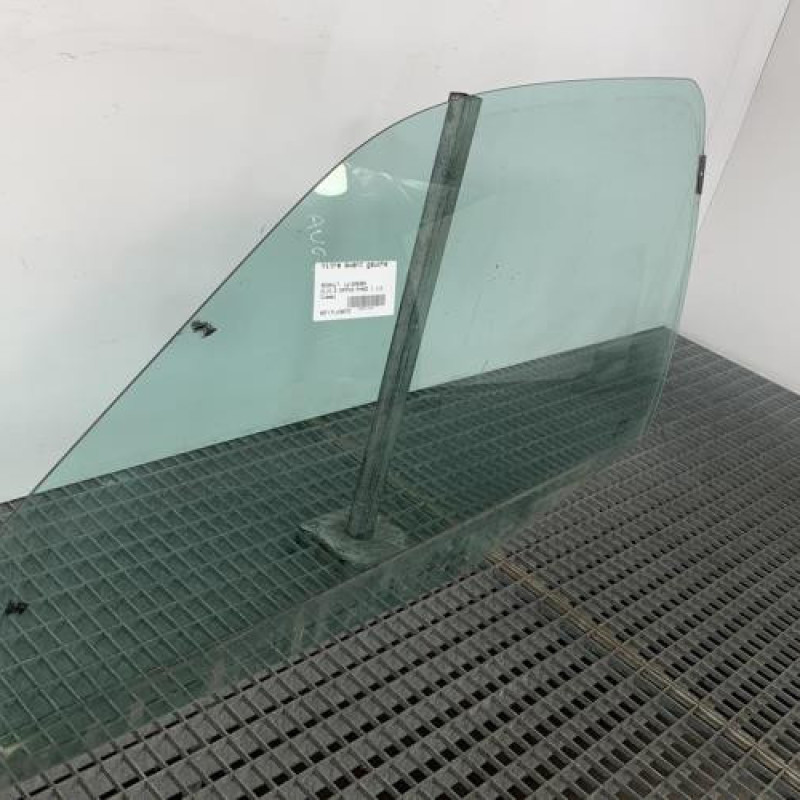Vitre avant gauche RENAULT CLIO 2 CAMPUS Photo n°5