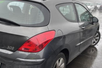 Vitre avant gauche PEUGEOT 308 1
