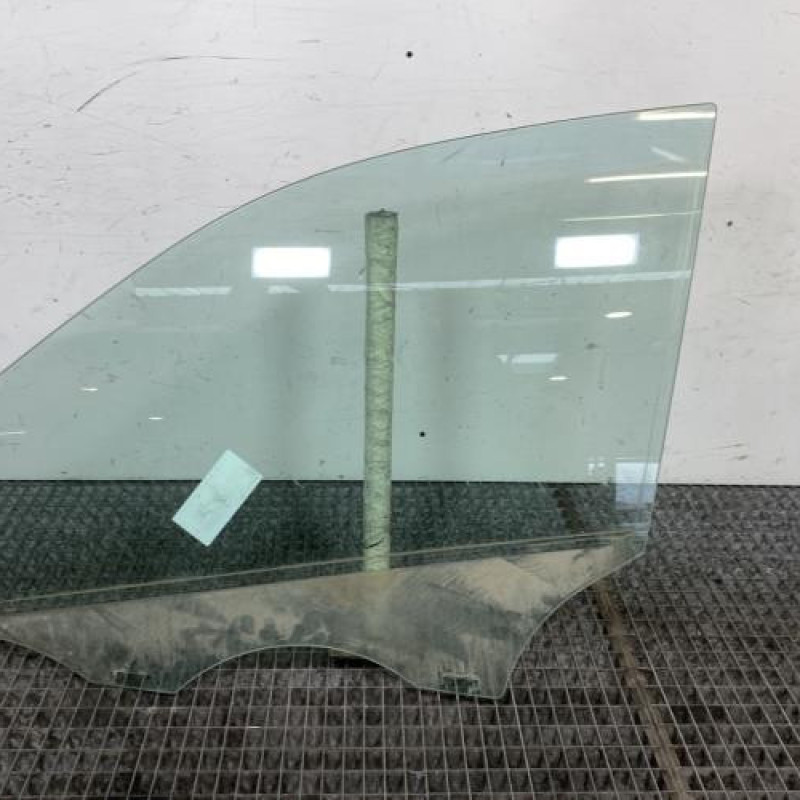 Vitre avant gauche MERCEDES CLASSE M 166 Photo n°1